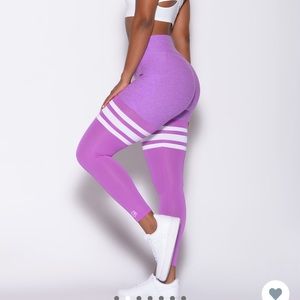 Bombshell size S purple